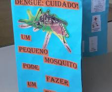 Tutora Liz Kazmirczak Pereira registra atividades desenvolvidas pelo Colégio Estadual Carlos Gomes de Ubiratã