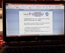 EQUIPE DO NRE ATENDENDO AS DEMANDAS DA EDUCAÇÃO EM PERÍODO DE TELETRABALHO