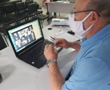 Chefe do Núcleo Regional de Educação de Goioerê promove reunião remota com sua equipe