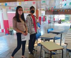 Distribuição dos Kits da Merenda Escolar, Leite das Crianças e Material Impresso.