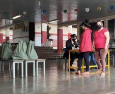 Distribuição dos Kits da Merenda Escolar, Leite das Crianças e Material Impresso.