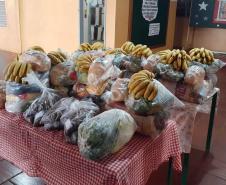 Distribuição dos Kits da Merenda Escolar, Leite das Crianças e Material Impresso.