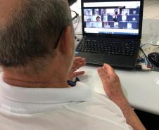 Reunião semanal com os diretores