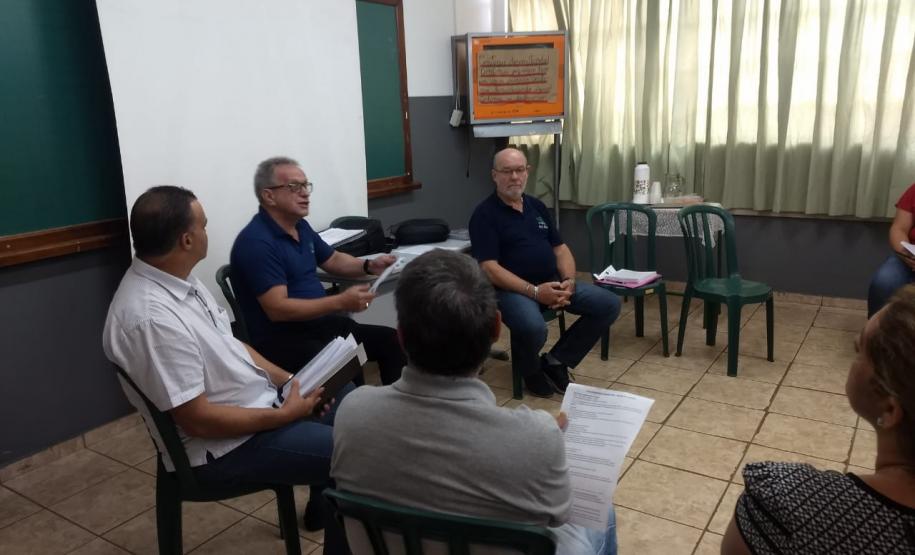 O NRE de Goioerê iniciou a semana com reuniôes in loco