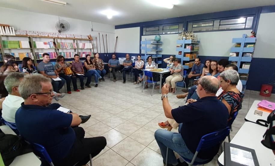 Cumprindo agenda, a chefia do NRE e equipe visitam os municípios jurisdicionados Cumprindo agenda, a chefia do NRE e equipe visitam os municípios jurisdicionados