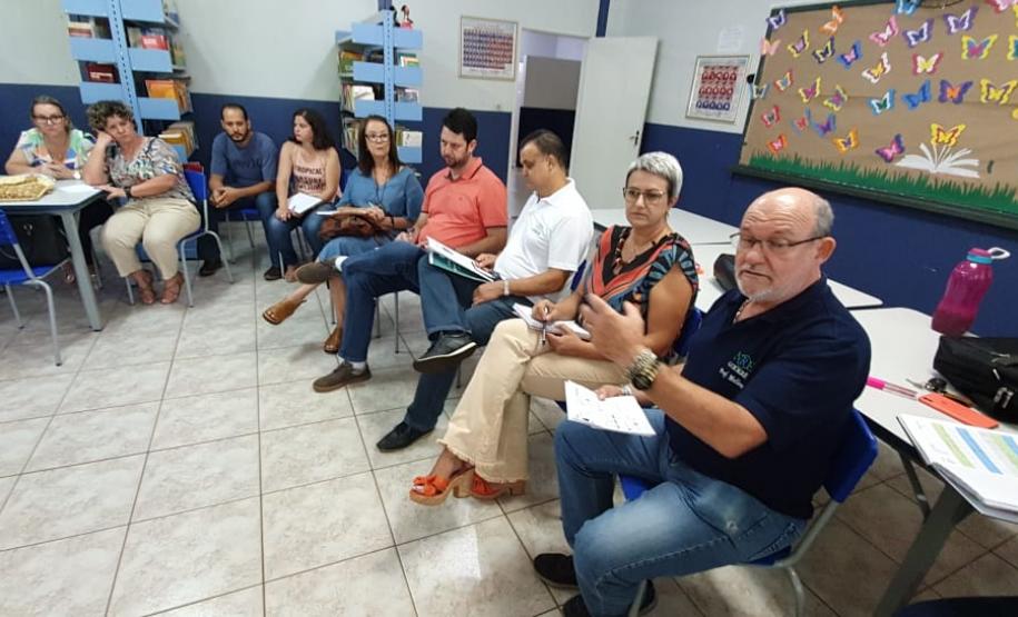 Cumprindo agenda, a chefia do NRE e equipe visitam os municípios jurisdicionados Cumprindo agenda, a chefia do NRE e equipe visitam os municípios jurisdicionados