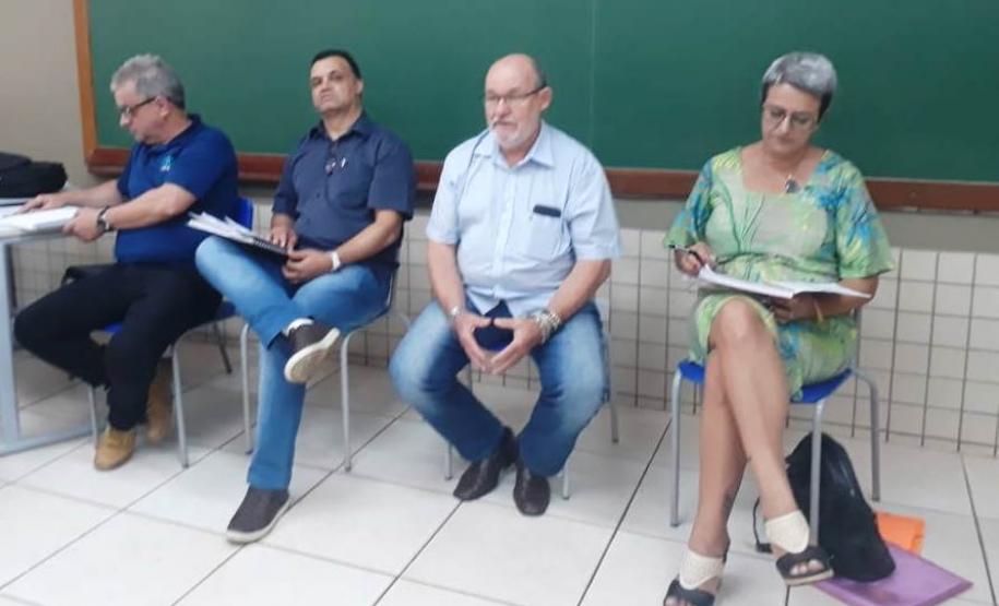 Chefia do Núcleo Regional de Educação e equipe encerram a jornada de reuniões dessa semana Chefia do Núcleo Regional de Educação e equipe encerram a jornada de reuniões dessa semana