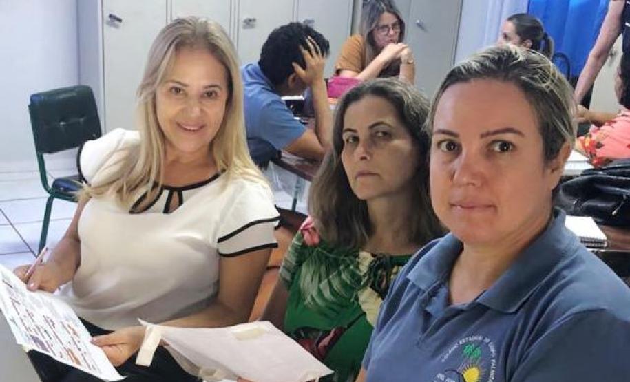 Reunião na Escola Estadual do Campo Palmital