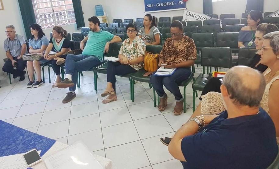 Reunião com os diretores das escolas estaduais do município de Goioerê na terça-feira (10) no Auditório do NRE