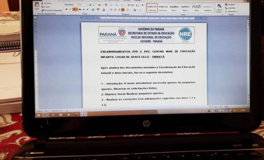 EQUIPE DO NRE ATENDENDO AS DEMANDAS DA EDUCAÇÃO EM PERÍODO DE TELETRABALHO