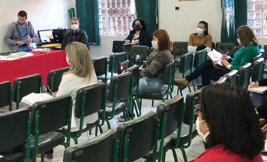 AÇÕES DA CHEFIA E EQUIPE DO NÚCLEO REGIONAL DE EDUCAÇÃO DE GOIOERÊ NA SEMANA DE 13 A 17 DE ABRIL