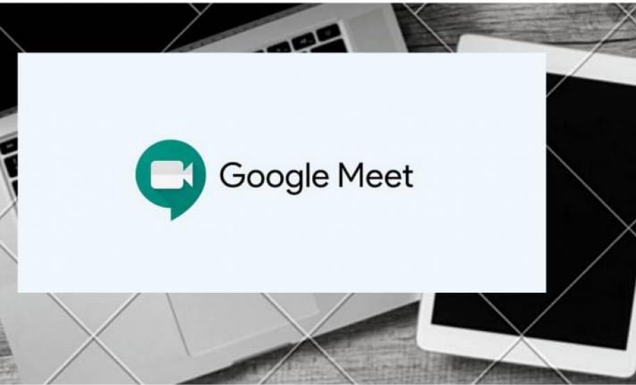 Alunos criativos na Meet de Inglês no Colégio Estadual Cecília Meireles