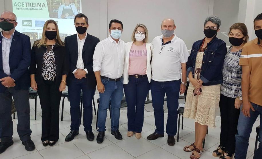 Assinatura de ordens de serviços e vistoria em projetos do Governo do Paraná na cidade de Goioerê