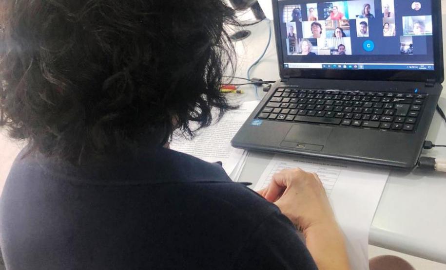 Reunião semanal com os diretores