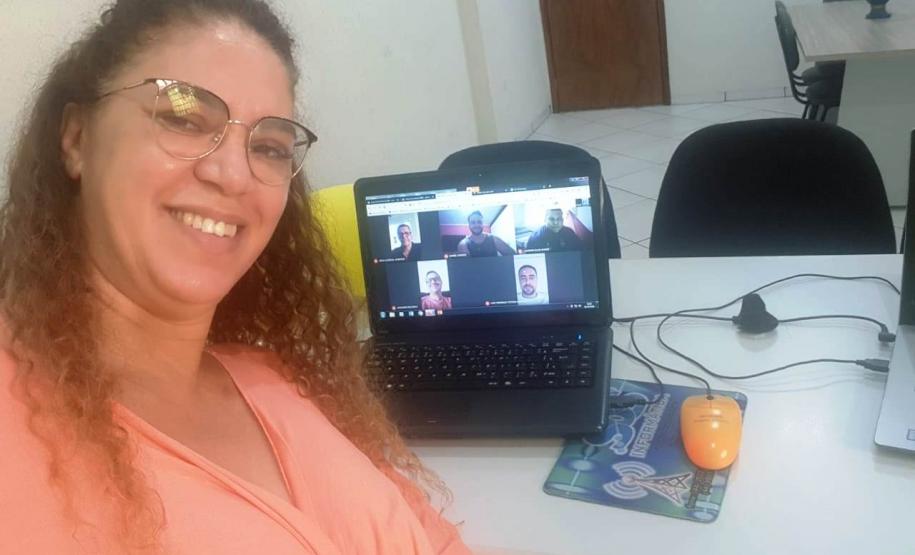 NRE de Goioerê - Técnica Pedagógica da Educação Física coordena Meet.