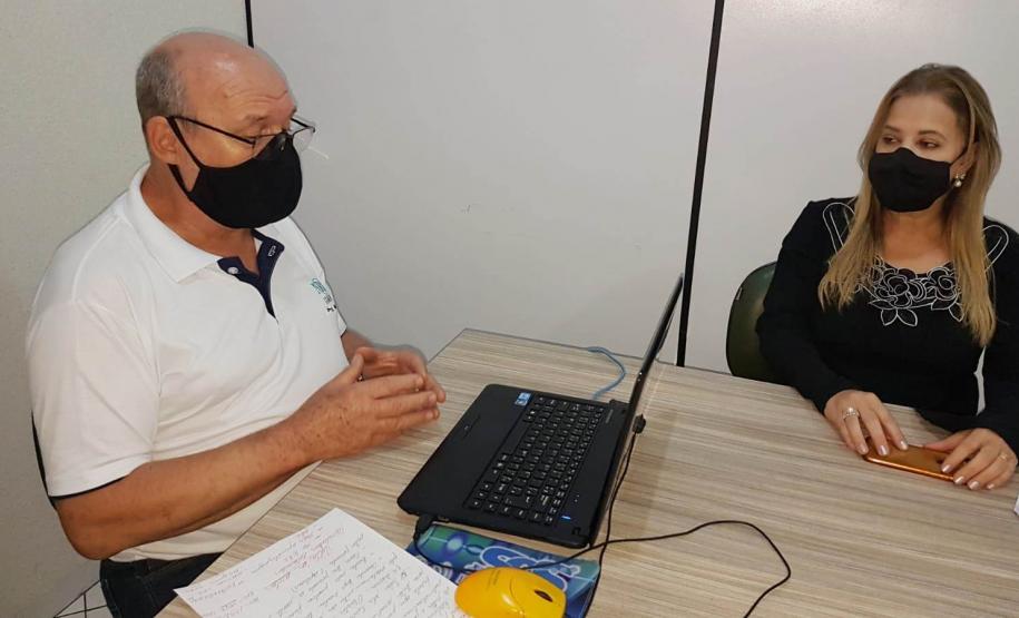 Chefia realiza reunião semanal com os diretores.