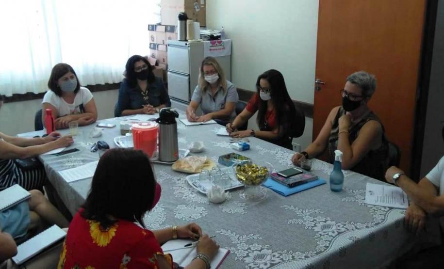 Reuniões com os Secretários Municipais da Educação e com os diretores das 31 escolas estaduais