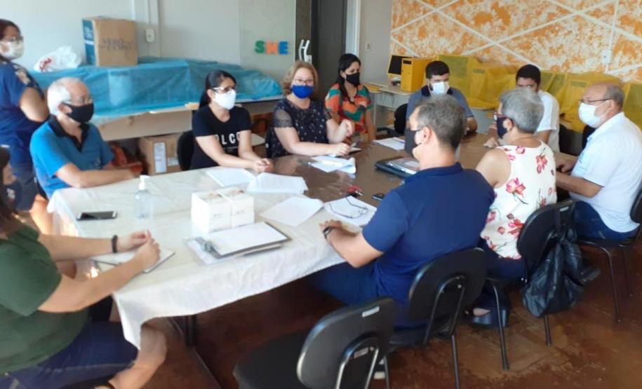 Reuniões com os Secretários Municipais da Educação e com os diretores das 31 escolas estaduais