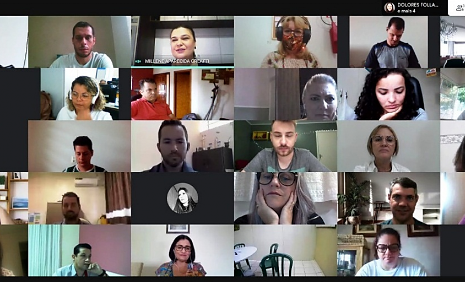 Diretores das escolas estaduais participaram do Seminário Foco na Aprendizagem Diretores das escolas estaduais participaram do Seminário Foco na Aprendizagem